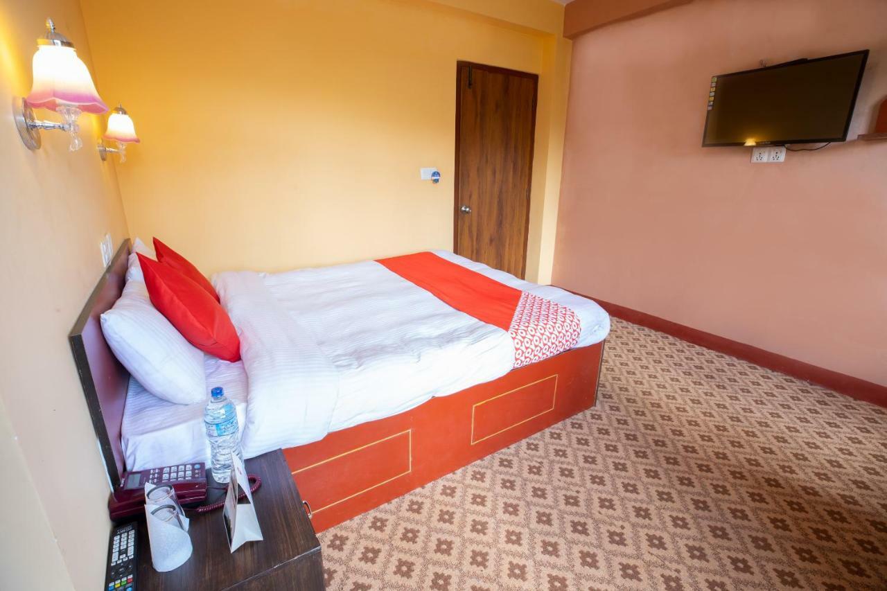 Oyo 281 Twins Kitchen Hotel Dhulikhel Ngoại thất bức ảnh