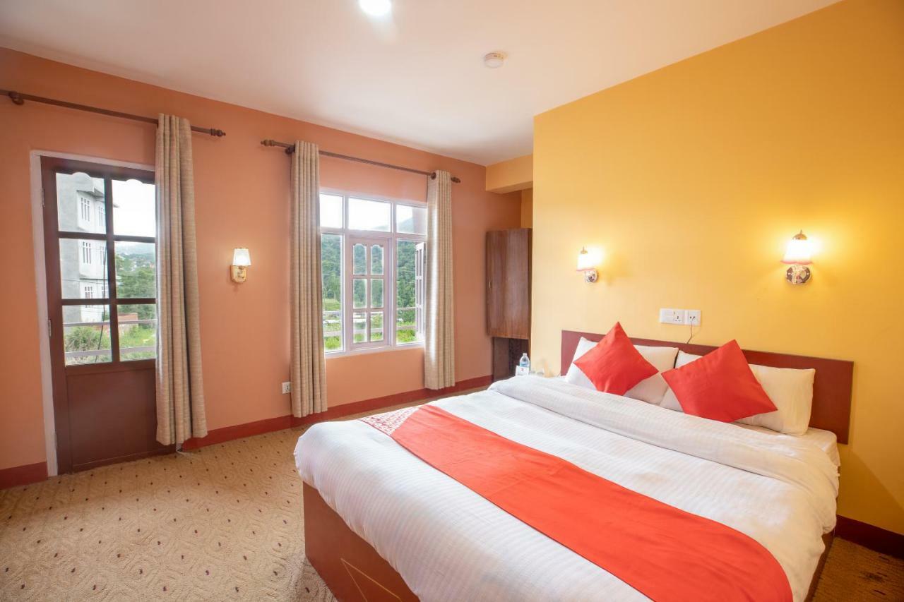 Oyo 281 Twins Kitchen Hotel Dhulikhel Ngoại thất bức ảnh